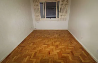 Apartamento com 2 quartos para alugar na Travessa Marechal Bormann, Teresópolis, Porto Alegre