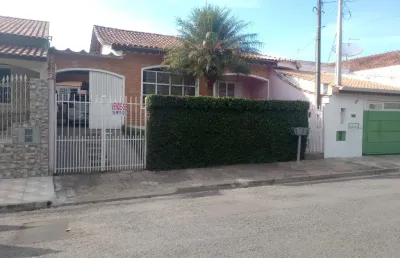 Casa térrea com 2 dormitórios no jd. maria josé em salto de pirapora