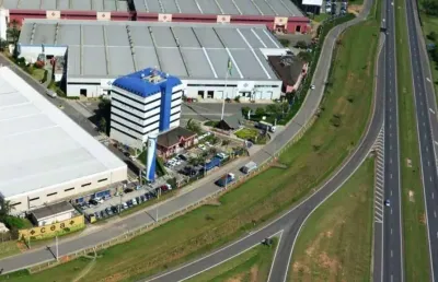 Galpão/depósito/armazém para locação com 2.485 m² em atibaia
