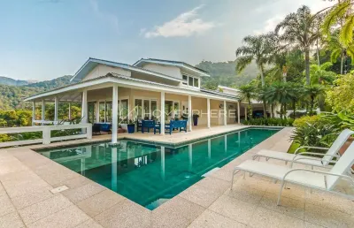 Casa de condomínio à venda em maresias, são sebastião- sp. casa com vista para o mar, projeto marcos gaspaspirini, 5 suítes, piscina e segurança em condomínio fechado em maresias