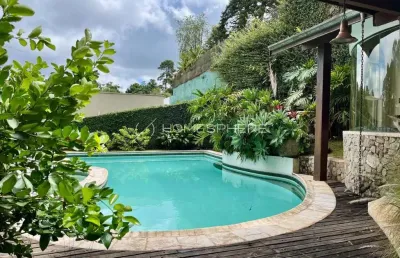 Casa de condomínio com 550 m², 3 quartos sendo 3 suítes à venda no bairro aldeia da serra.