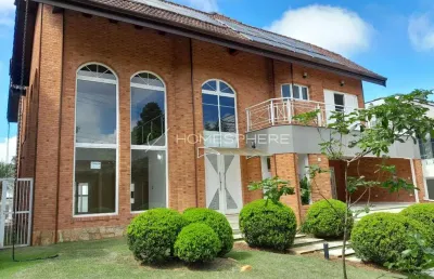 Casa de condomínio com 550 m², 4 quartos sendo 4 suítes à venda no bairro aldeia da serra.