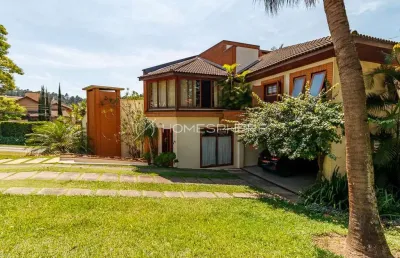 Casa de condomínio com 445.3 m², 4 quartos sendo 4 suítes à venda no bairro alphaville.