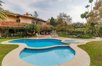 Casa de condomínio com 789 m², 4 quartos sendo 4 suítes à venda no bairro tamboré.