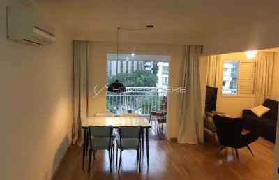 Apartamento de 80 m² com vista, pronto para morar, na regiao da consolaçao.