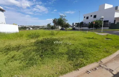 Terreno em condomínio fechado à venda no Granja Marileusa, Uberlândia 