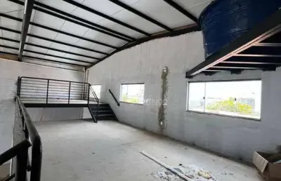 Barracão / Galpão / Depósito à venda no Novo Mundo, Uberlândia 