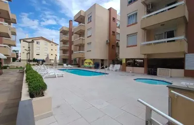 Excelente apartamento 2 dormitórios apenas 250 metros do mar