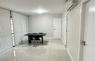 Apartamento á venda com113m², três quartos, sendo um suíte, duas vagas de garagens em alphaville i, paralela, salvador-ba
