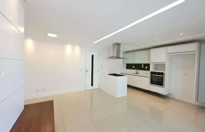 Apartamento para alugar, 2 quartos, sendo um suíte, posição sul, armários, split's, alphavile i, salvador-ba