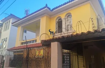 Uma residência exclusiva na coração da barra 7/4  , 3 suites , 3 vagas escritorio dependencia completa perto do edifio modulo e da praia
