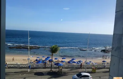 Apartamento estudio para locação mobiliado no bairro barra, em frente ao porta da barra 