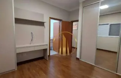 Linda casa térrea com jacuzzi e completa de armários no condomínio swiss park!