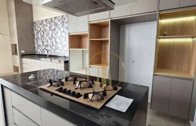 Linda casa térrea 3 súites completa de armários + escritório e piscina aquecida