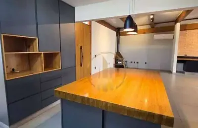 Linda casa em localização privilegiada no village damha 3