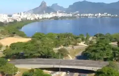 Apartamento 4 qts com vista deslumbrante para lagoa!