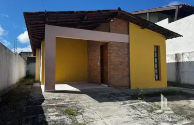 Casa com 3 quartos à venda na Rua Getúlio Vargas, 45, Centro, Goianinha