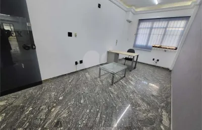 Sala comercial para alugar na Vila Belmiro, Santos 