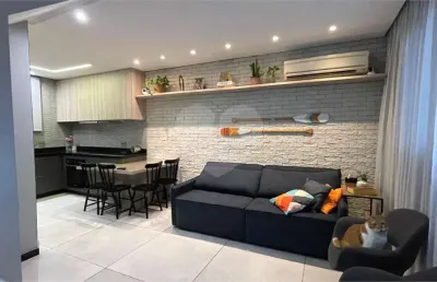 Casa em condomínio fechado com 2 quartos à venda no Marapé, Santos 