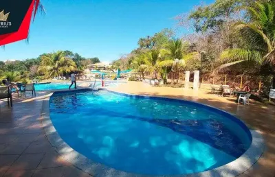 Bangalô / casa com 02 quartos aldeia do lago em caldas novas go