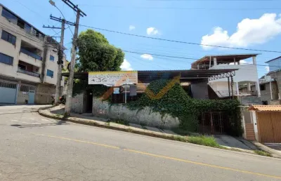 Casa com 3 quartos à venda na Rua Tucumã, Vila Militar, Ipatinga