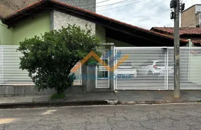 Casa espaçosa e confortável no bairro bela vista em ipatinga