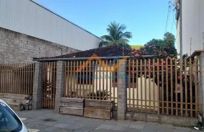 Casa com 3 quartos à venda na Rua Icó, Caravelas, Ipatinga