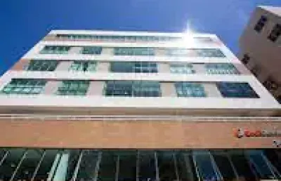 Oportunidade sala para locação  semi  mobiliada em local  diferenciado.