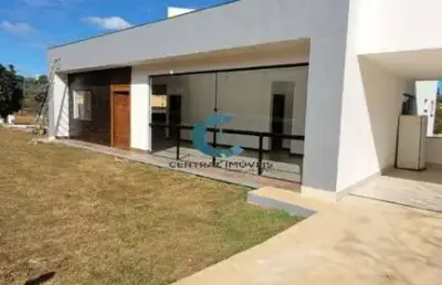 Casa no condomínio vale do luar na cidade de  jaboticatubas