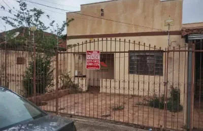 Casa com 4 quartos à venda no Mercês, Uberaba 