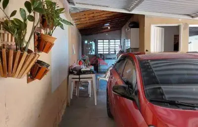 Casa com 2 quartos à venda no Jardim Esplanada, Uberaba 