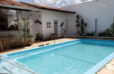 Casa com 6 quartos à venda no Parque das Américas, Uberaba 