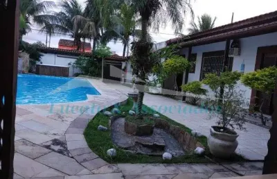 Casa com piscina para venda e locação maracanã, praia grande sp 5 dormitórios sendo 5 suítes, 2 salas, cozinha, área de serviço, 6 banheiros, e edícul