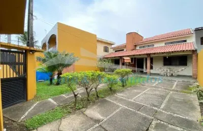 Imperdível sobrado à venda em praia grande-sp, bairro mirim: 4 quartos, 2 suítes, 1 sala, 3 banheiros, 4 vagas de garagem, 180m².