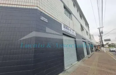 Salão comercial para locação na aviação: 4 salas, 1 banheiro, 300m² em praia grande-sp