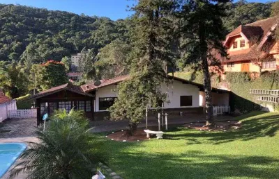 Excelente casa com 7 quartos em albuquerque - teresópolis - rj