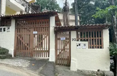 Alugo casa sobrado com 02 quartos em caetés - angra dos reis