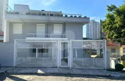 Casa com 3 quartos à venda na Rua Florinéia, Água Fria, São Paulo