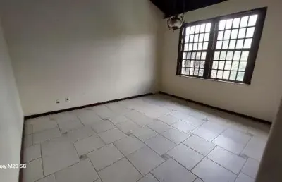 Casa com 4 quartos à venda na Rua Equador, Pendotiba, Niterói