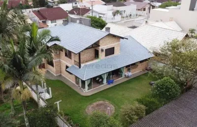 Casa com 4 quartos à venda na centro, 22, centro, tijucas por r$ 2.500.000