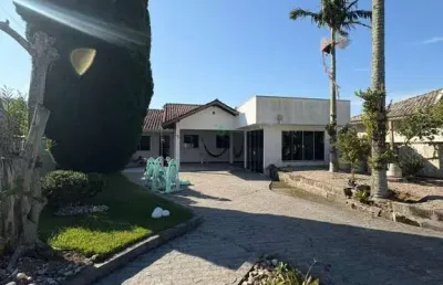 Casa com 3 quartos à venda na sentido praça, 552, centro, tijucas por r$ 850.000
