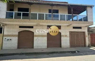 Casa com duas lojas localizada no bairro serra azul/sarzedo