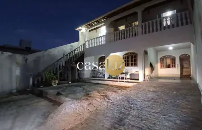 Casa de 2 pavimentos localizada no bairro sapucaias ii /contagem