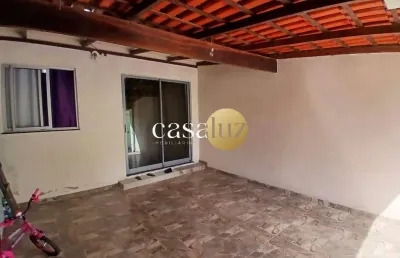 Casa geminada localizada no bairro eldorado /ibirité