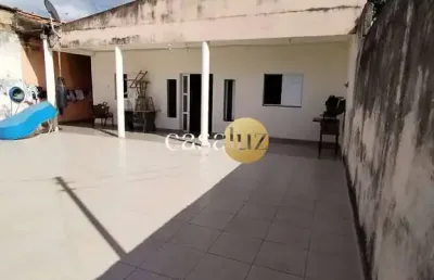 Casa com 4 quartos à venda no Centro, Sarzedo 