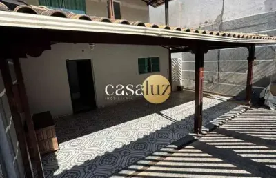 Casa de 2 pavimentos localizada no bairro santa edwiges /contagem