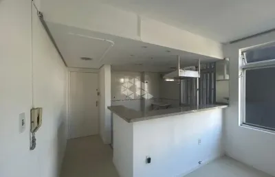 Apartamento 1 quarto com ótima localização e vaga de garagem no itacorubi