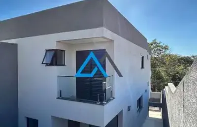 Casa à venda com 3 quartos, sendo 3 suítes em atibaia