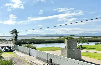 Casa 02 dormitórios à venda no bairro centro com 97 m² de área privativa - 2 vagas de garagem