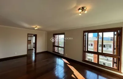 Apartamento com 3 quartos para alugar na rua artur rocha, 389, auxiliadora, porto alegre, 200 m2 por r$ 5.500